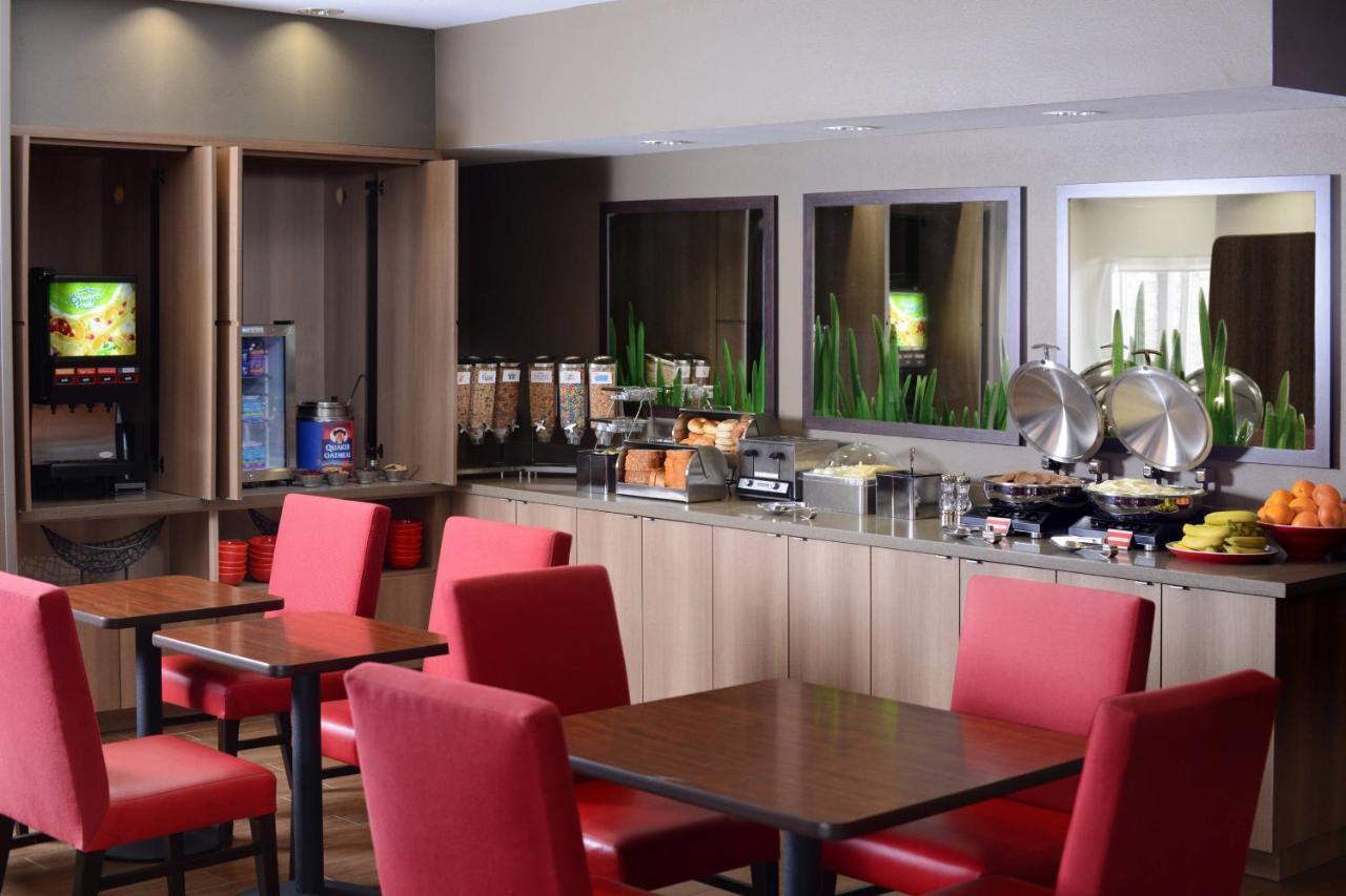 Towneplace Suites By Marriott Houston Galleria Area Екстериор снимка