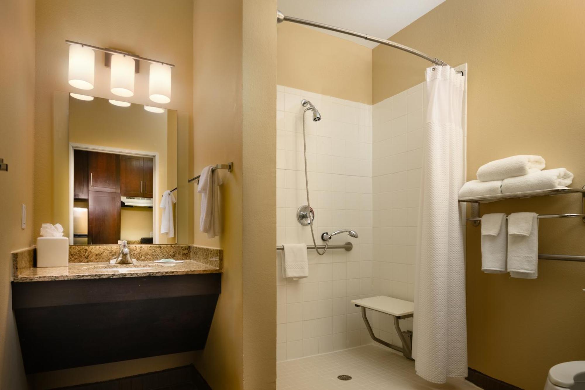 Towneplace Suites By Marriott Houston Galleria Area Екстериор снимка